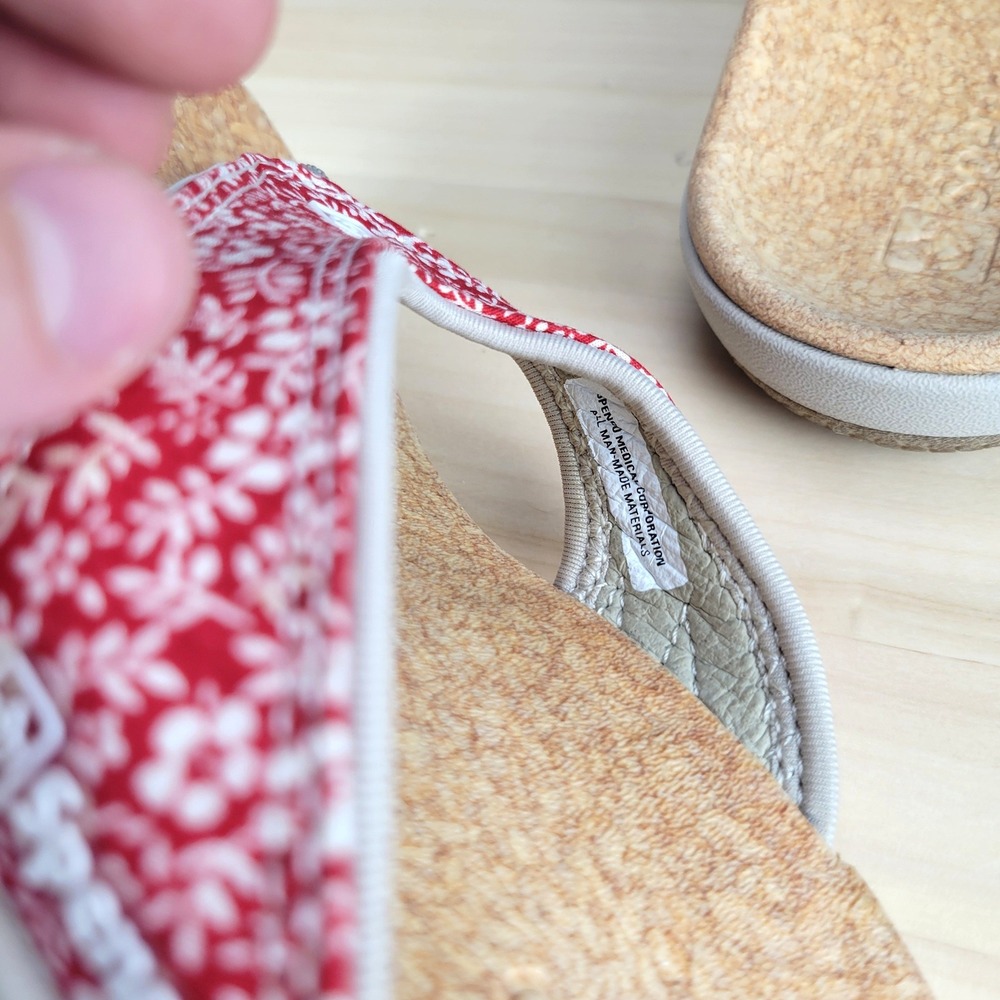 Spenco Yumi Flip Flop Sandals Womens 7 Red White Floral Orthotic Comfort Thong - Picture 7 of 9